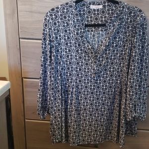 Beautiful black and white pin tucked blouse